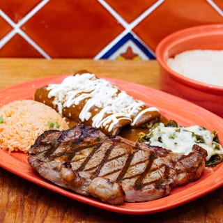 Carne a la Tampiqueña (Ribeye Steak Tampiquena Style)