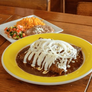 Enchiladas de Mole