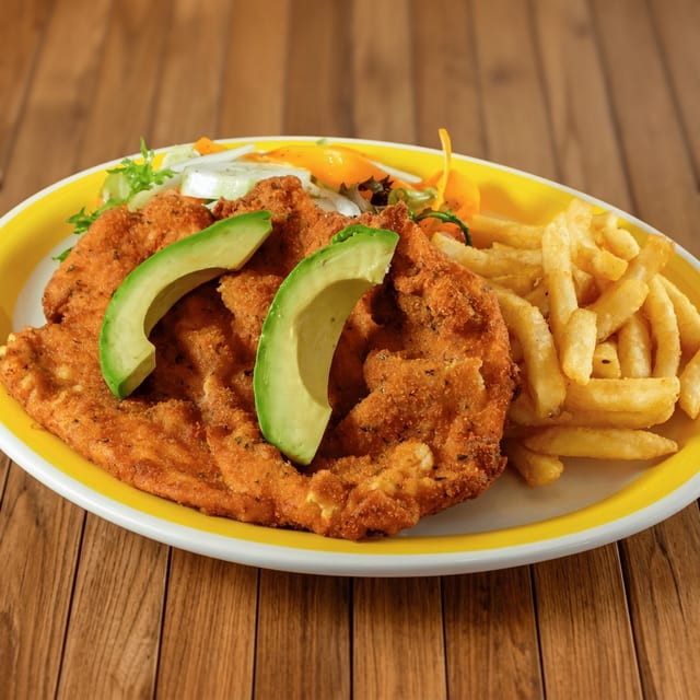 Pechuga Empanizada (Breaded Chicken Breast).