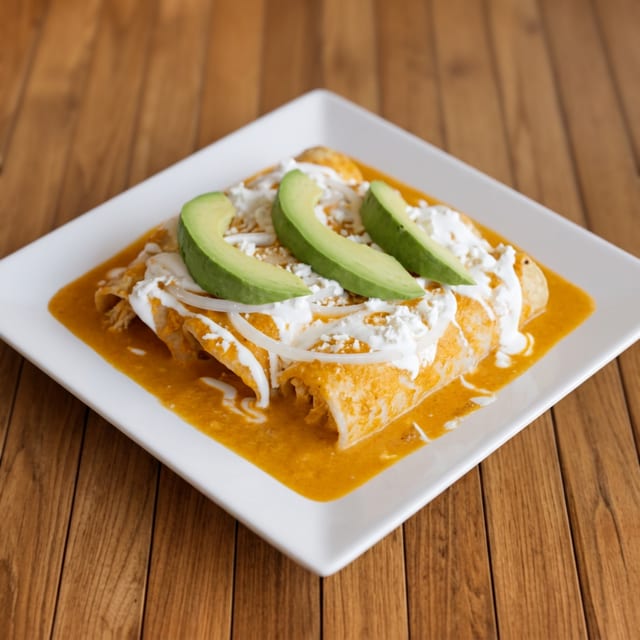 Enchipocladas (Enchiladas).